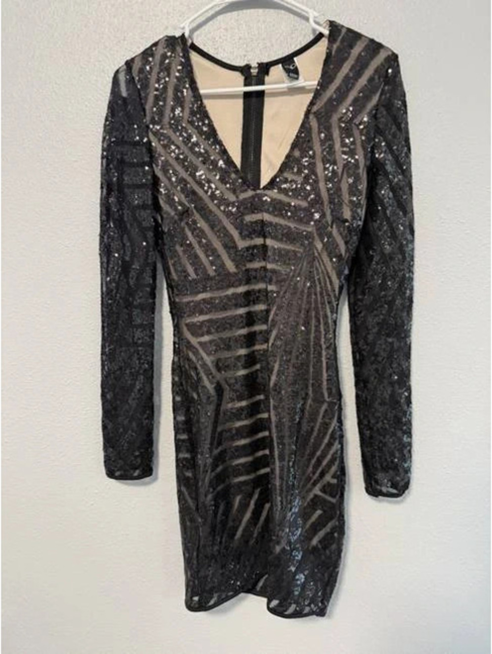 #6080 Windsor Black Sequin Geometric Long Sleeve Bodycon Dress Small